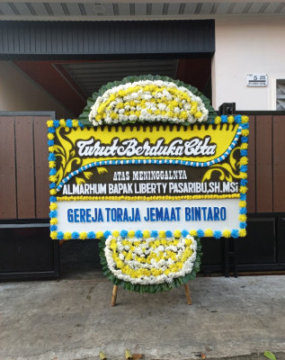 Papan Bunga Duka di Jurangmangu Timur